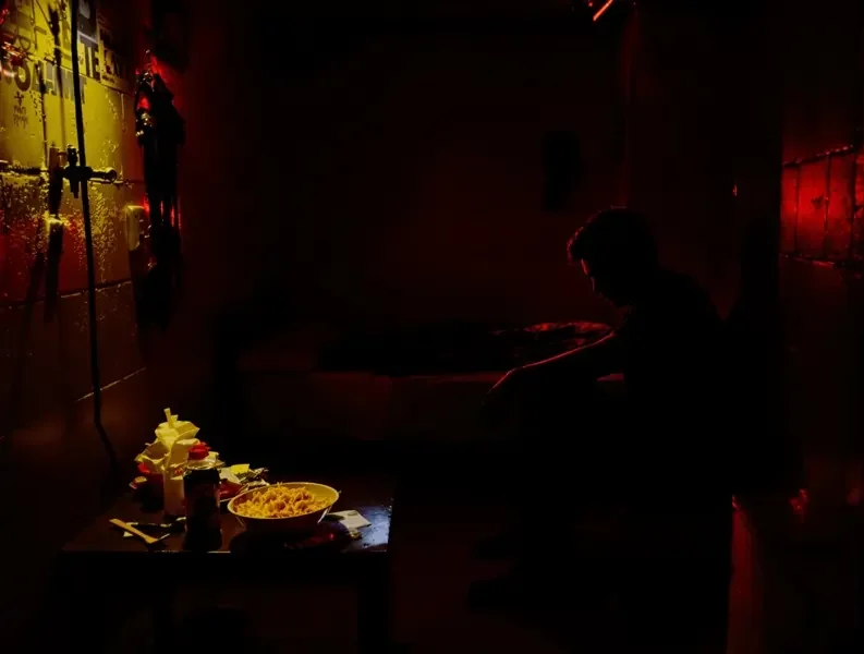 视帝成名前的落魄岁月，曾住地下室吃泡面 - 今日吃瓜网红黑料娱乐爆料